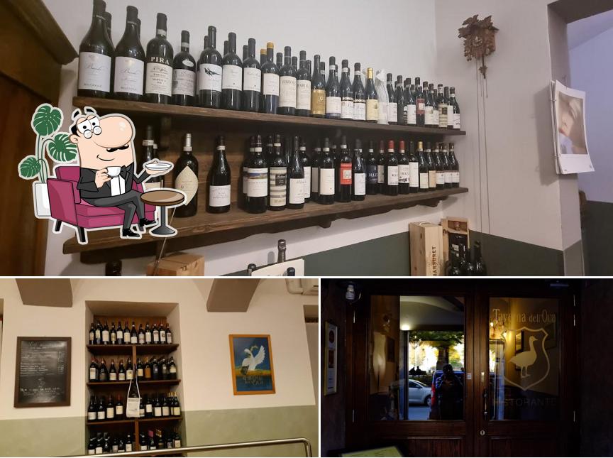 Siediti a un tavolo di Taverna Dell'Oca