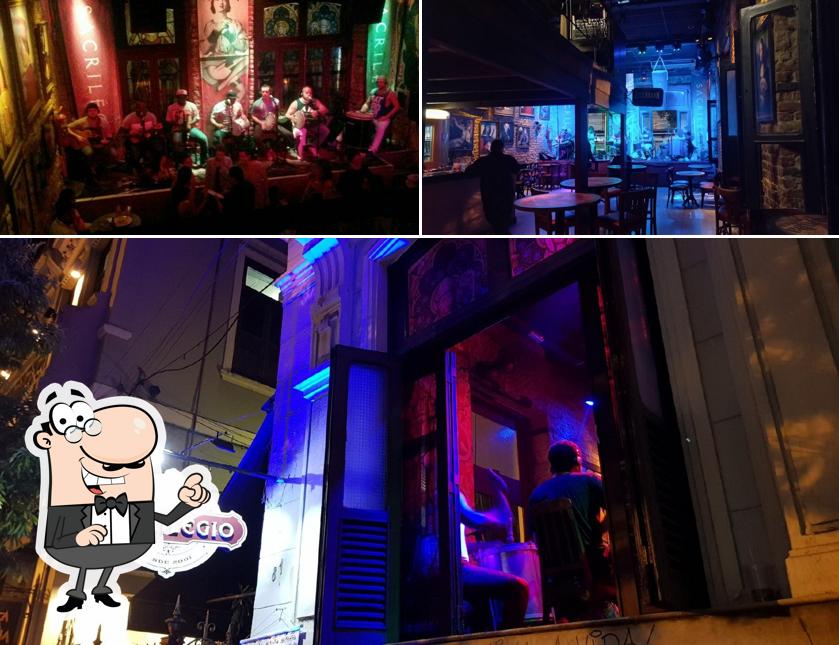 Veja imagens do interior do Café Cultural Sacrilégio