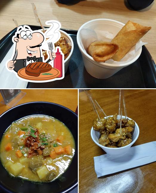 Peça pratos de carne no Mashitá Korean Food