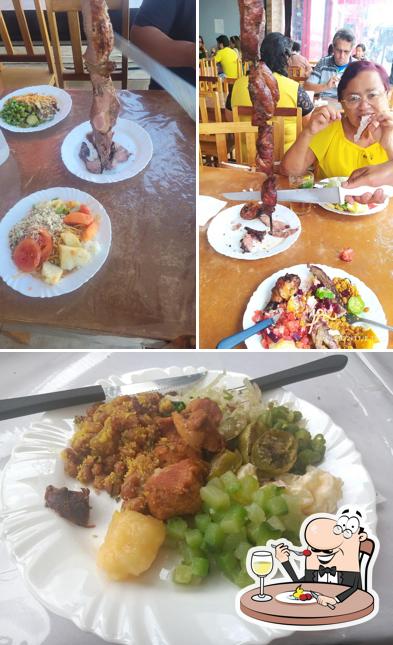 Comida em Restaurante 3 Irmãos