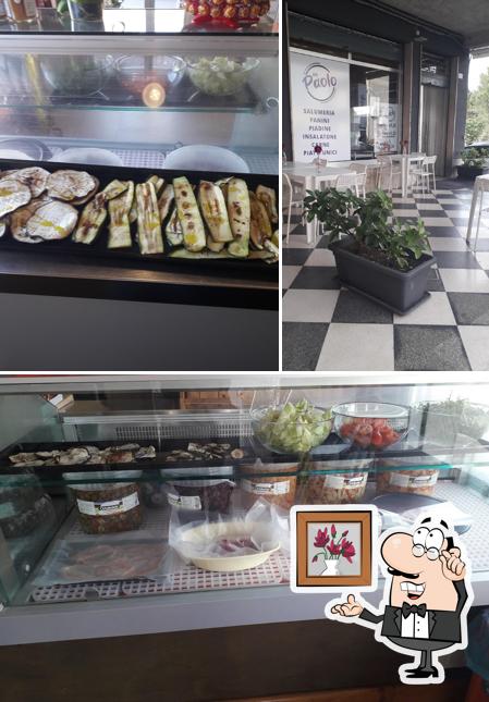 La immagine di interni e cibo da Da Paolo Panineria