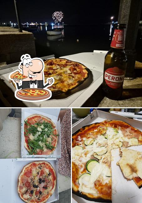 Ordina tra le molte varianti di pizza