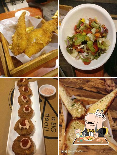 Food at Between Your Buns