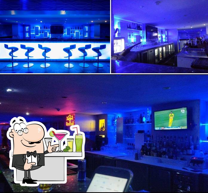 See the pic of Waves Bar & Lounge