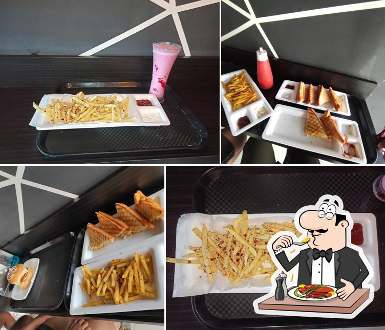 Meals at C A K E S N' I C E