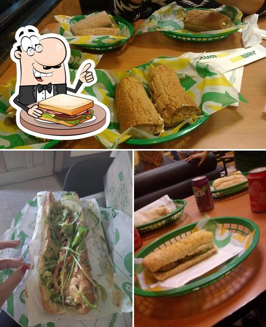 Pegue um sanduíche no Subway