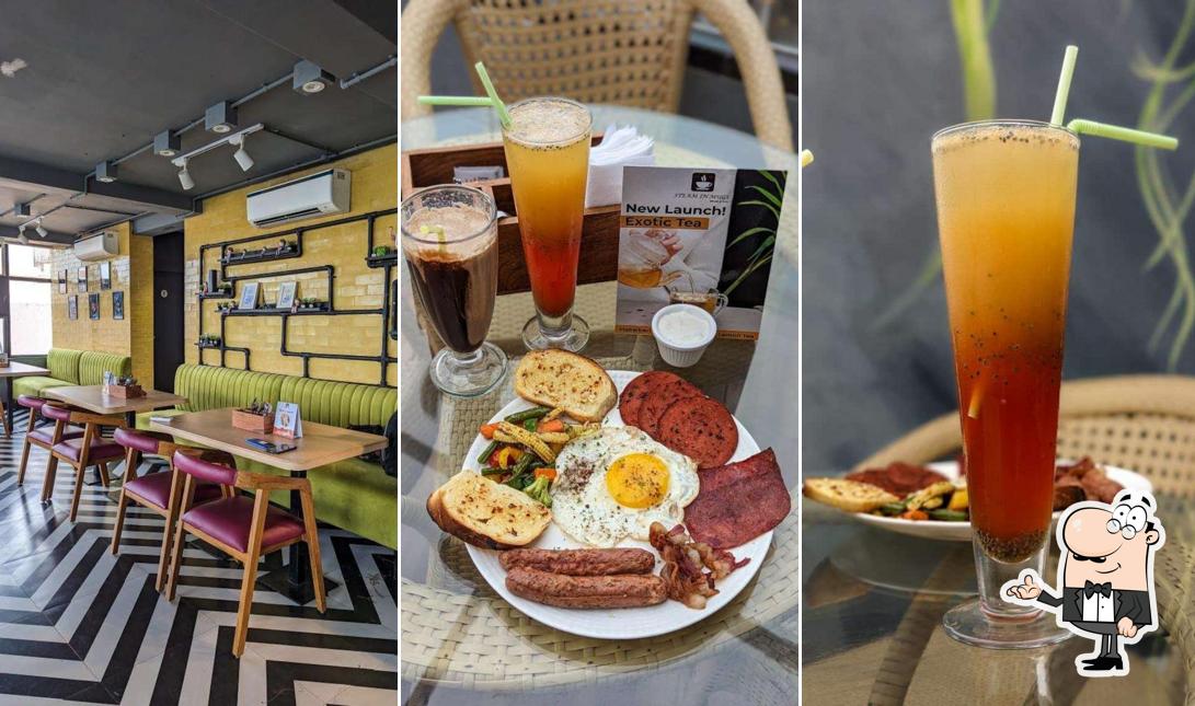 The interior of Steamin Mugs