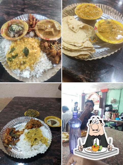 Food at Hotel Trupti (Without Onion And Garlic)