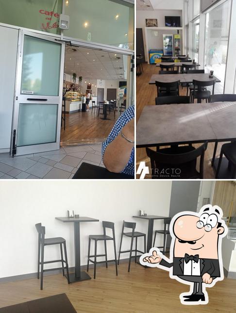 Gli interni di Café al Volo