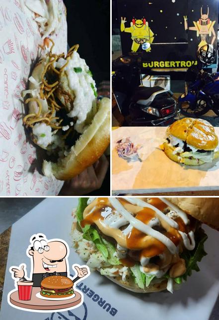 Order a burger at Burgertron