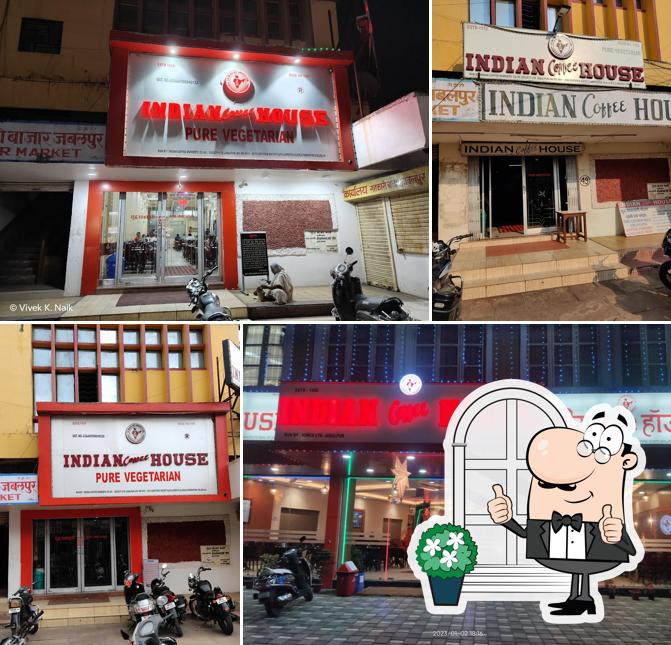 The exterior of Indian Coffee House Jabalpur