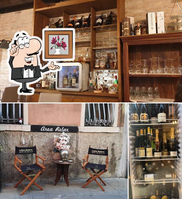 Siediti a un tavolo di Antica Osteria Al Cavallo