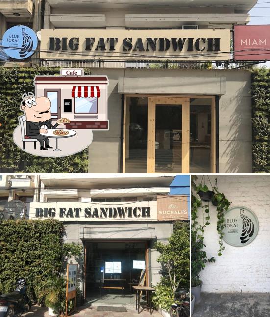 The exterior of Blue Tokai Coffee Roasters Hauz Khas