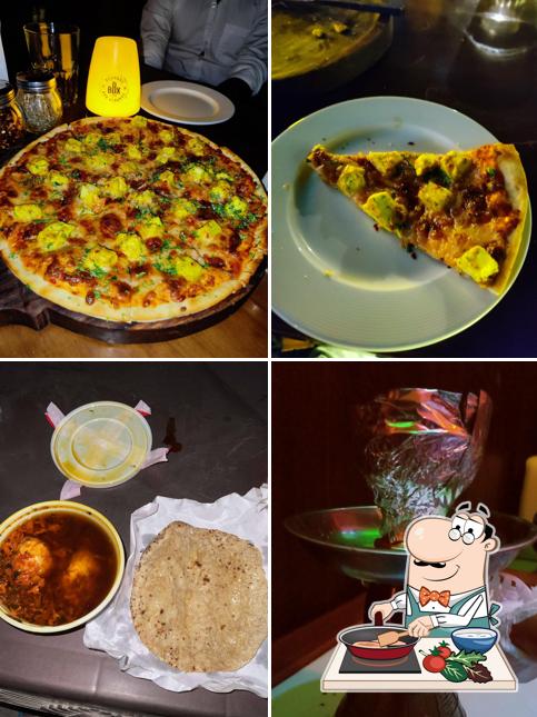 Chicken curry at SR : Cafe,Lounge And Restaurant