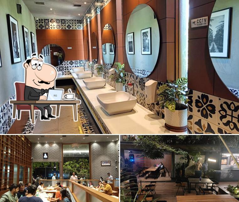 The interior of Thomson's Casa