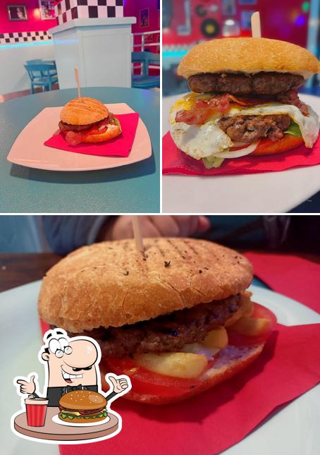 Prenditi un hamburger a American Groove 1950