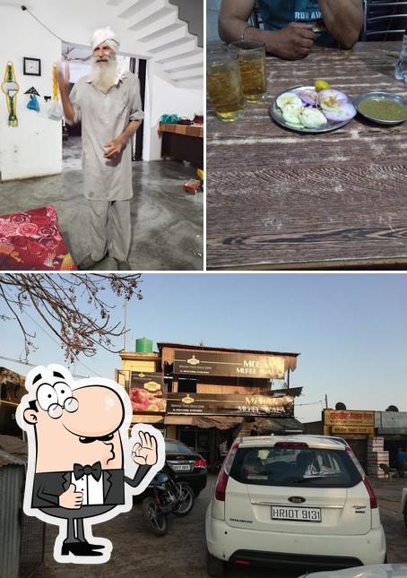 Here's a picture of Mohan Murge Wala