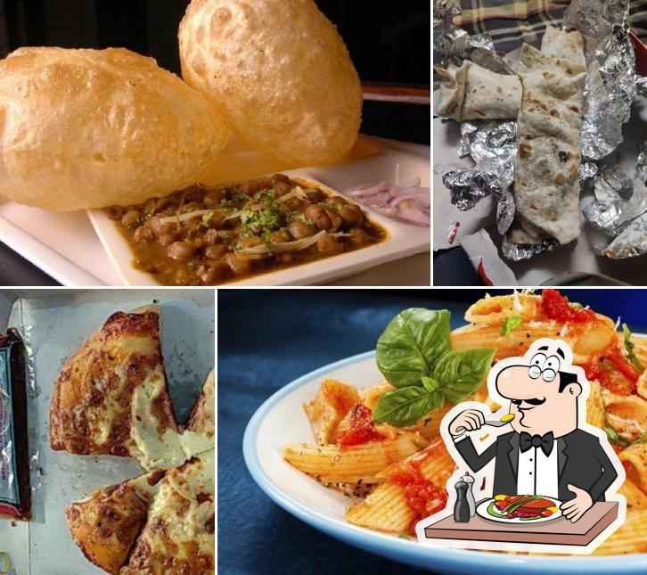 Food at ROLL & SHAKES HUB