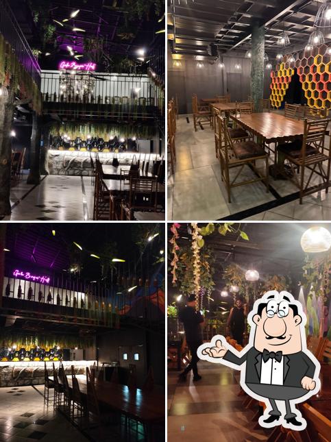 The interior of KLEFTIKO