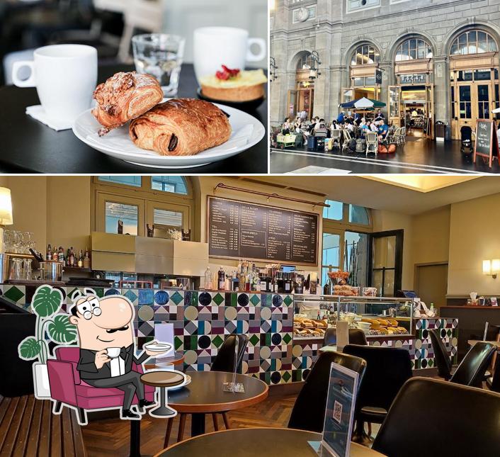 Siediti a un tavolo di Café Oscar