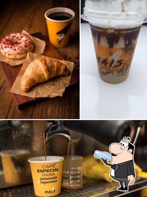 Prove uma bebida do menu