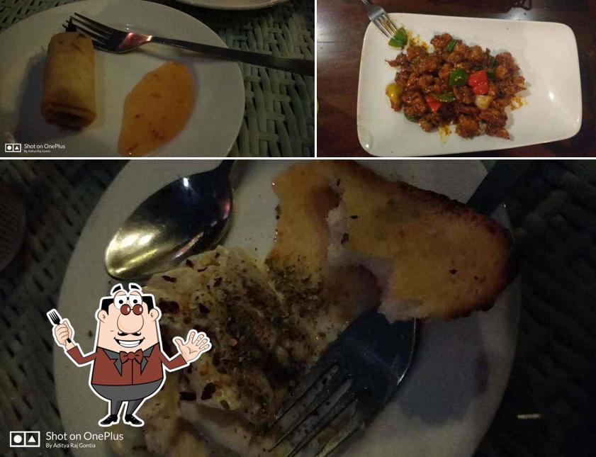 Meals at Yolo Gastro Lounge