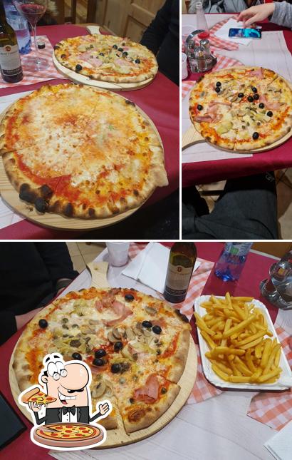A Musta Pizza & Kebab, puoi prenderti una bella pizza