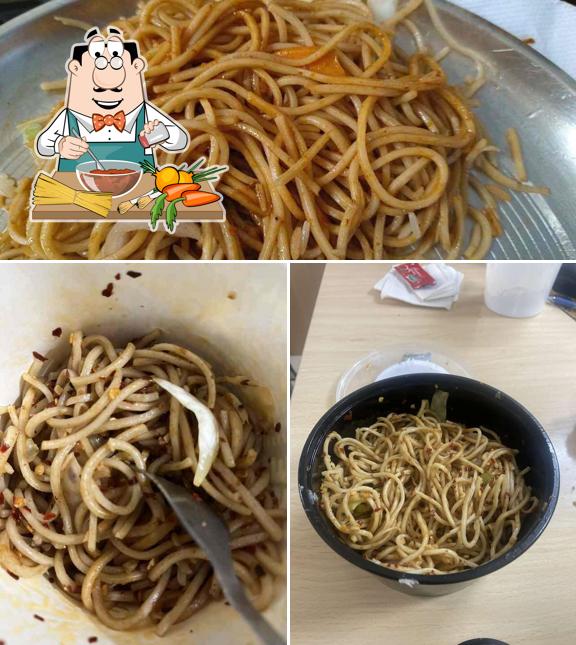 Spaghetti bolognese at Chinese Wok