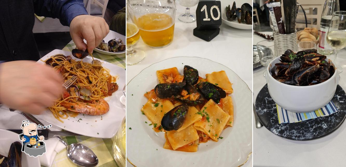 Cibo al Pizzeria D'asporto C’è Pizza Per Te