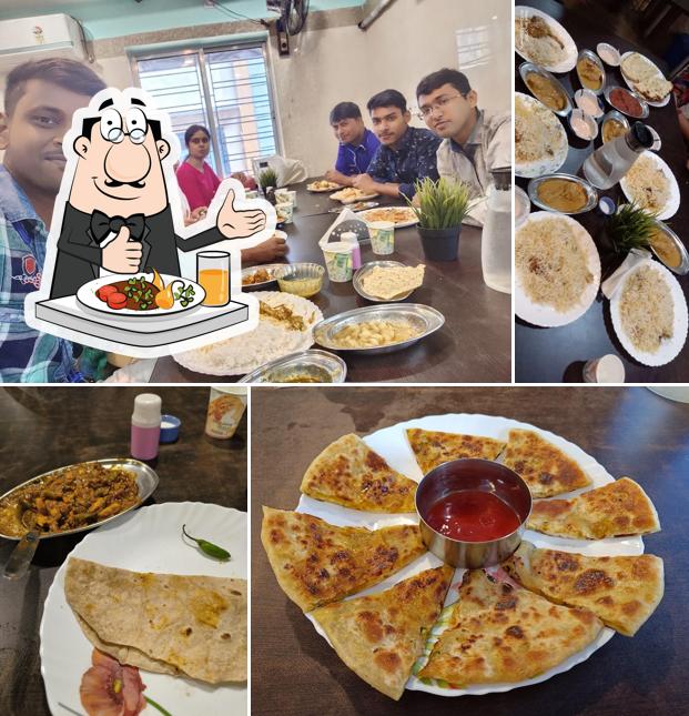 Meals at Bolpur Youth Canteen