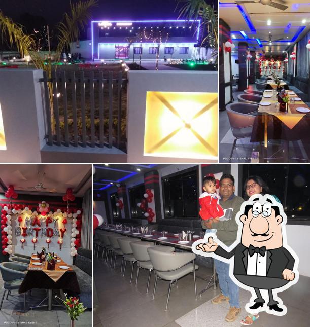 Take a seat at one of the tables at Level 3