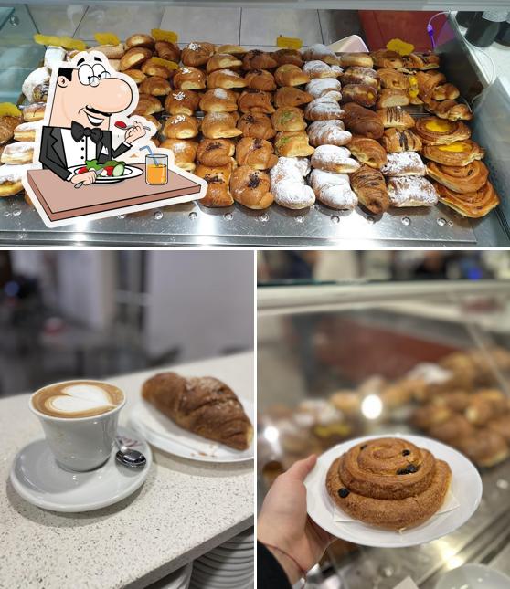 Platti al Bar Ritrovo Dogana