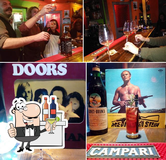 Tra le varie cose da Lo Zibibbo si possono trovare la bancone da bar e bevanda