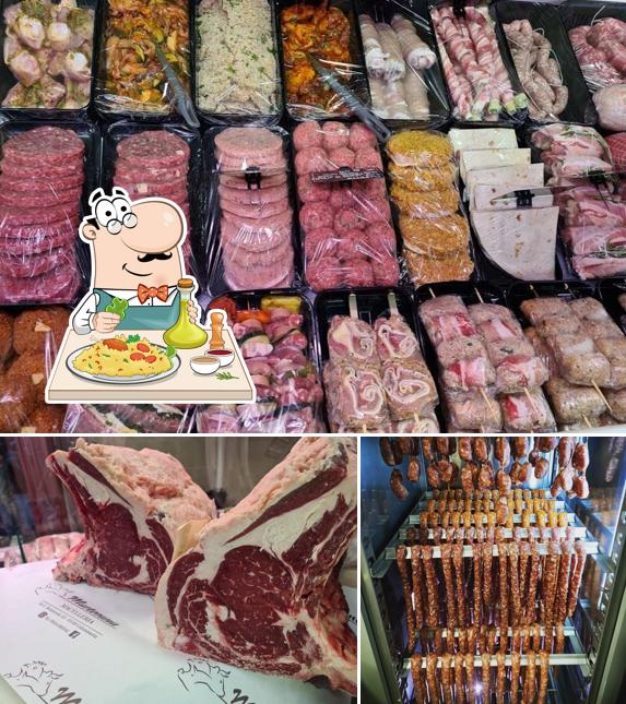 Tra le diverse cose da Macelleria Martorana si possono trovare la cibo e interni