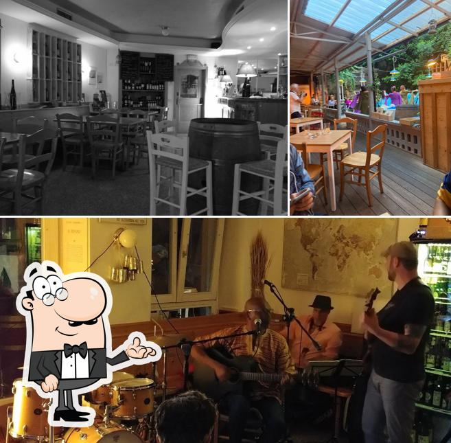 Gli interni di Bar Circolo Operaio Santa Maria