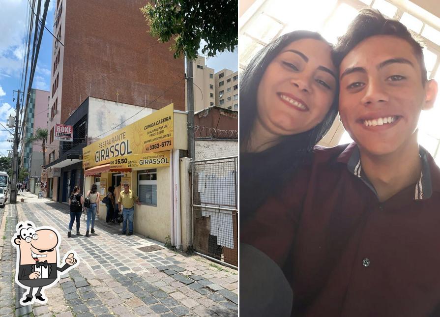 O exterior do Restaurante Girassol