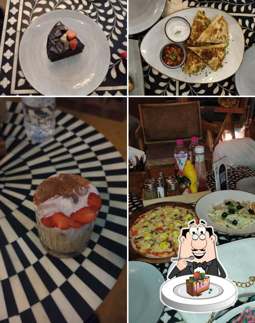 Chocolate cake at Qalaa - Art Bar & Coffeehouse