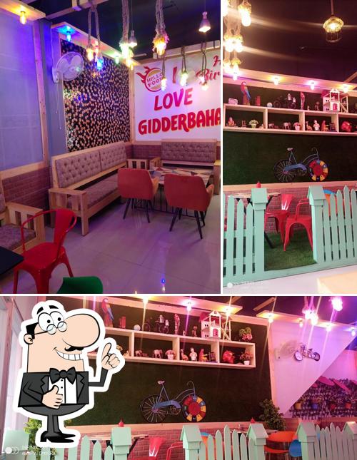 Look at this image of Hello Food