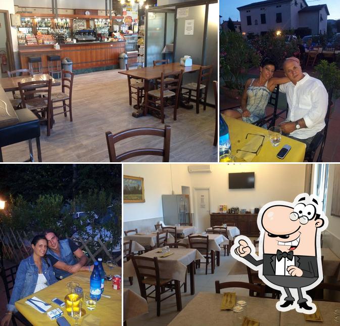 Dai un'occhiata agli interni di Bar Trattoria Pizzeria La Piazzetta