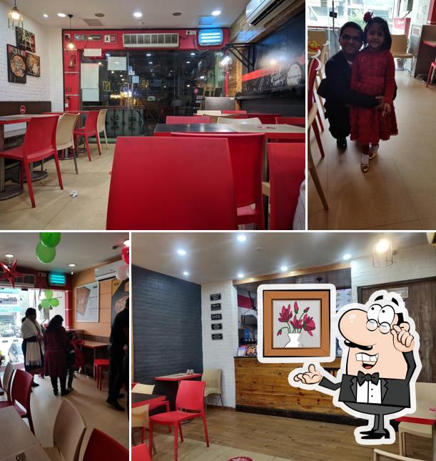 Check out how Pizza Hut Lajpat Nagar, New Delhi looks inside