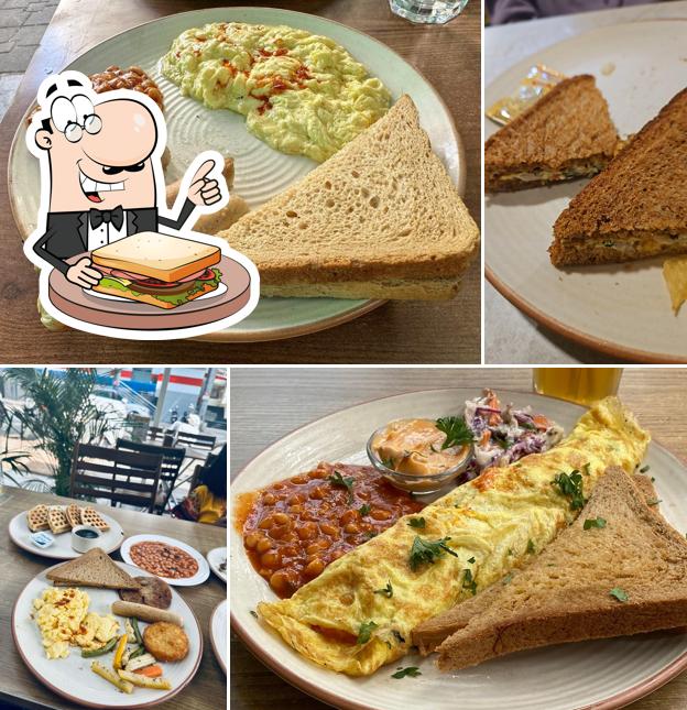 Grilled cheese sandwich at Yolkshire Aundh