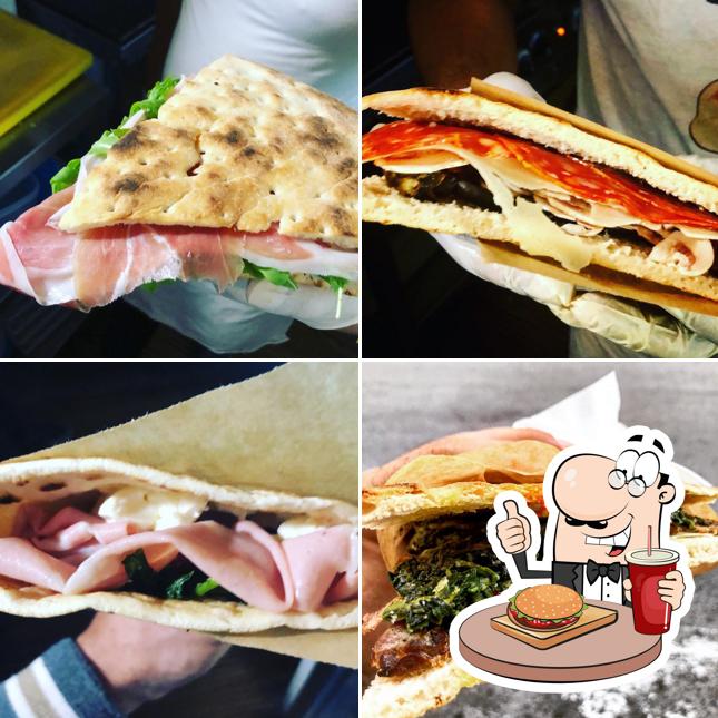 Piada e Delizie - Torta al testo, cucina tradizionale tipica umbra