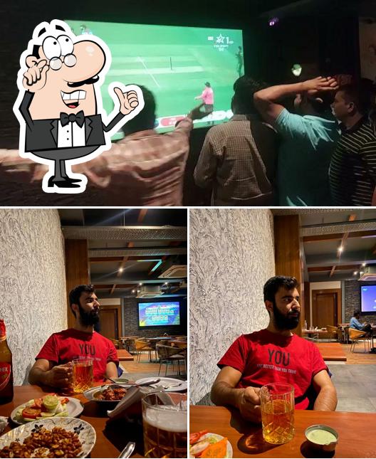 Check out how Royal Bar looks inside