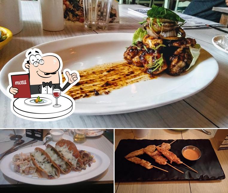 Food at Shanghai Salsa