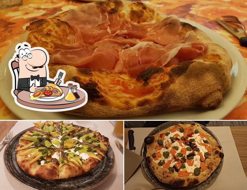 Prenditi una pizza a Osteria pizzeria Barbarossa