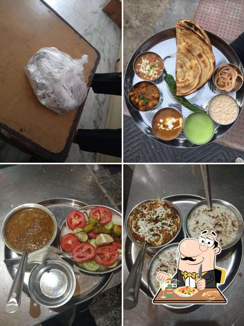 Meals at Badi Dhani Pavitra Bhojnalay