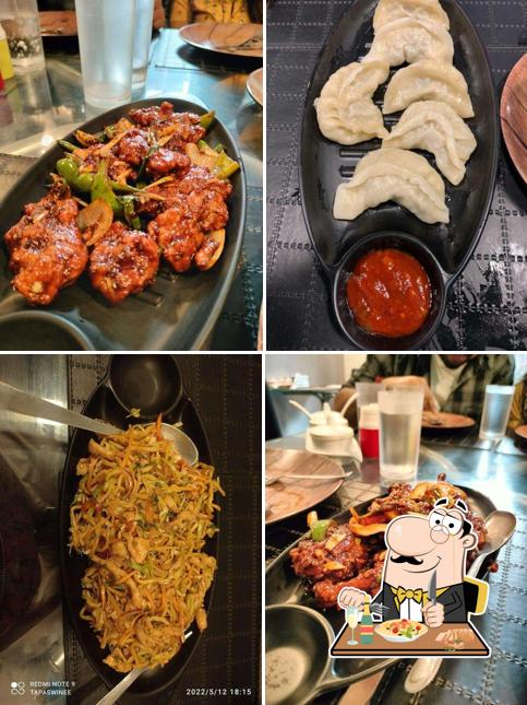 Pad thai at Dragon's Den