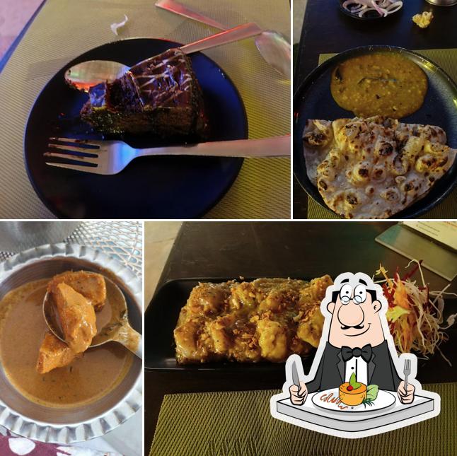 Food at Backyard Palms