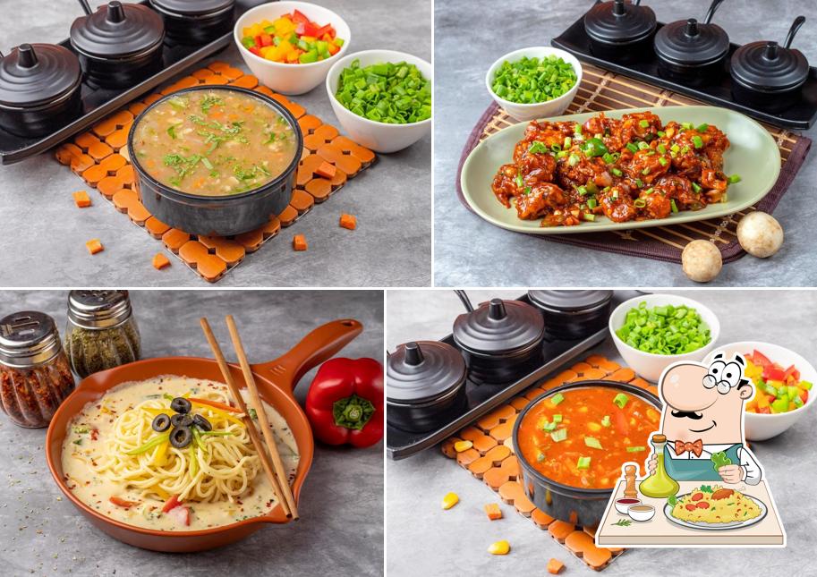 Meals at MONOPOLY : The Chinese Edition