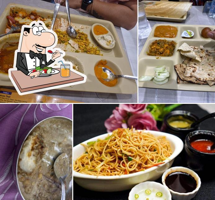 Meals at Haldiram Bhujiawala